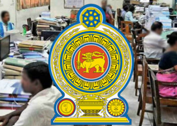 வேலையற்ற பட்டதாரிகளுக்கு தொழில் அமைச்சர் கோரிக்கை