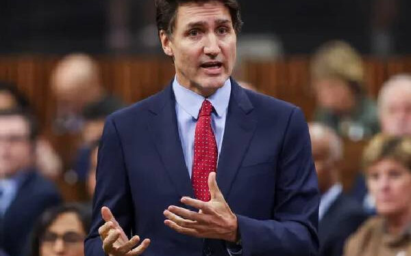 14 Paris Tamil News அரசியல் களத்தில் இருந்து வெளியேறும் ஜஸ்டின் ட்ரூடோ