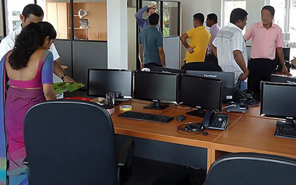 15 Paris Tamil News அநுர ஆட்சியில் 750000 அரச ஊழியர்களுக்கு ஆபத்து