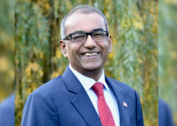 கனடாவில் தாய்மொழியில் பேசிய இந்திய வம்சாவளி எம்பி