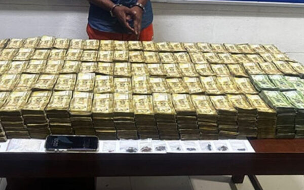 இலங்கை வரலாற்றில் பொலிஸாருக்கு அதிர்ச்சி 