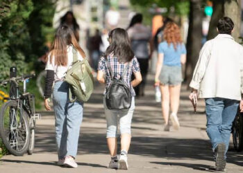 கல்வி அனுமதியை மீண்டும் குறைக்கும் கனடா