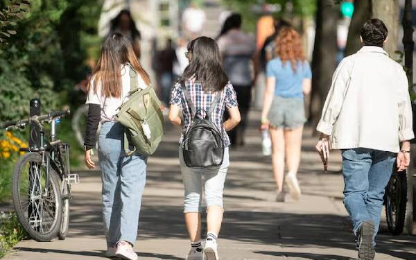 கல்வி அனுமதியை மீண்டும் குறைக்கும் கனடா