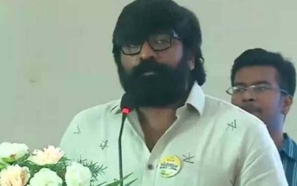 29 Paris Tamil News Pan Card தளத்தில் தமிழ் மொழியும் சேர்க்கவேண்டும்- விஜய் சேதுபதி