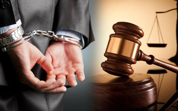 இலஞ்சம் பெற்ற குற்றச்சாட்டில் 77 அரசாங்க ஊழியர்கள் கைது