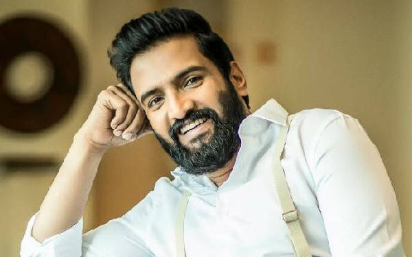 காமெடி கிங் சந்தானம் சொத்து மதிப்பு