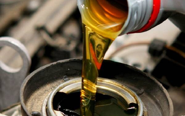 9 Paris Tamil News சர்வதேச சந்தையில் மசகு எண்ணெய் விலை வீழ்ச்சி