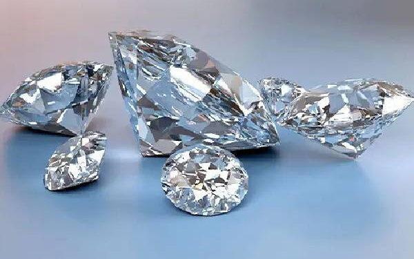 உலகிலேயே 2-வது பெரிய வைர சந்தையாக உருவெடுத்த இந்தியா