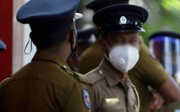 யாழில் இறுதி ஊர்வலத்தில் கலந்து கொண்டவர்களை மோதித் தள்ளிய வாகனம்