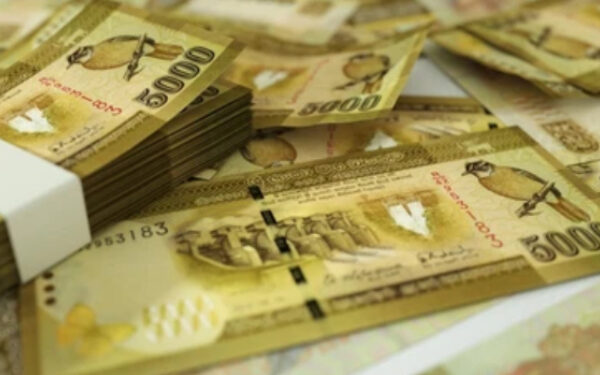 நீதிமன்ற படுகொலை! பொலிஸ் அதிகாரி தொடர்பில் தகவல்