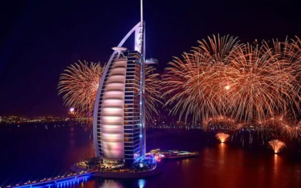 14 Paris Tamil News செயற்கை தீவு, உலகின் ஒரே 10-star ஹோட்டல் எங்குள்ளது?