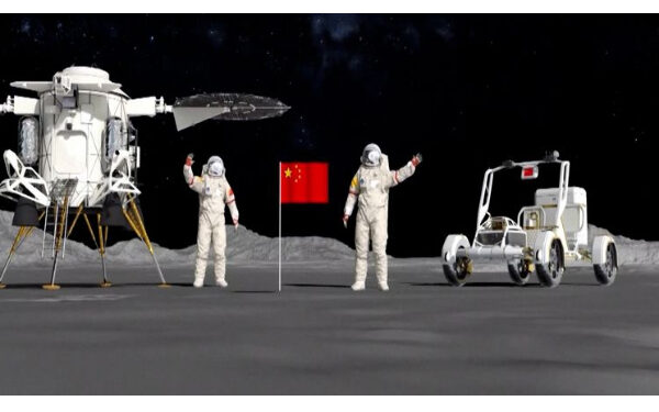 17 Paris Tamil News சீனாவின் நிலவுக்குச் செல்லும் வீரரின் உடை அறிமுகம்