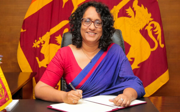 அரச ஊழியர்களுக்கான சம்பள அதிகரிப்பு தொடர்பில் பிரதமர்