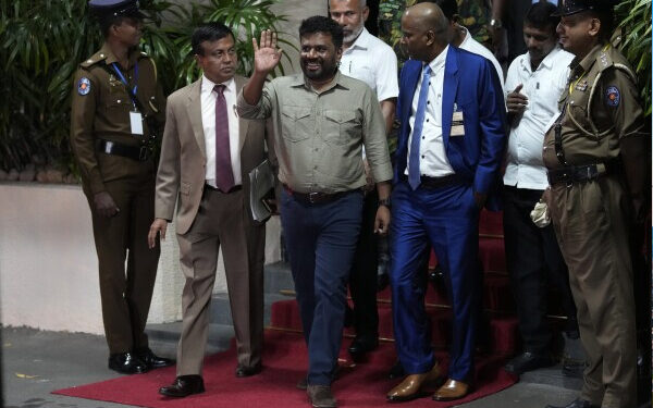 2 Paris Tamil News வெளிநாடு பறக்கிறார் அநுர