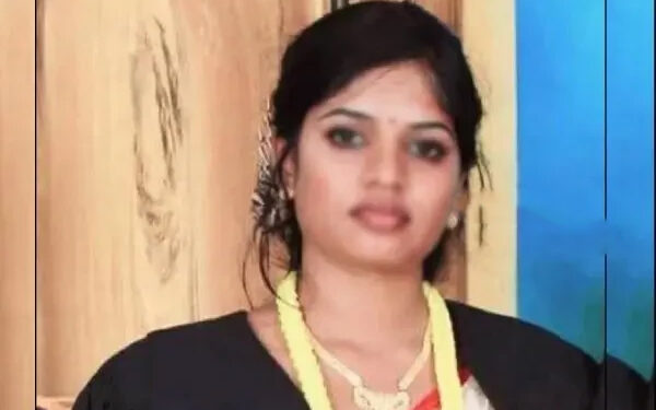 யாழில் பெண் அரச அதிகாரி சிகிச்சை பலனின்றி உயிரிழப்பு