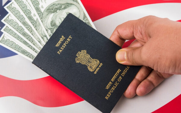 அமெரிக்காவில் கடுமையாகும் விசா விதிமுறைகள்