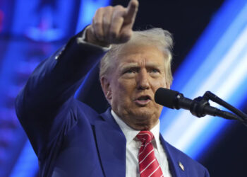 ட்ரம்பின் அதிரடி நடவடிக்கைகள்: நாட்டிற்கு நிதியை நிறுத்த திட்டம்