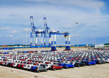 வாகன இறக்குமதி தடையால் சிக்கல்!