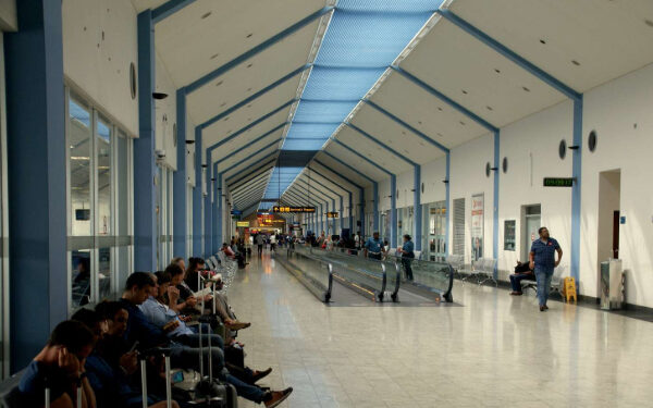 கட்டுநாயக்க விமான நிலையத்தில் மோசமான செயல்