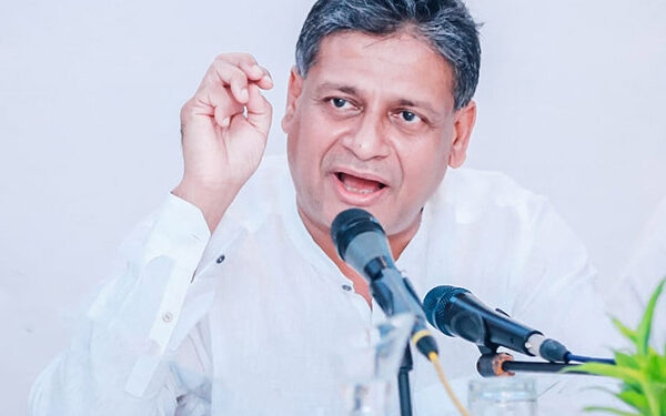 7 Paris Tamil News சாமர சம்பத்தால் சபையில் சிரிப்பும் சலசலப்பும்!