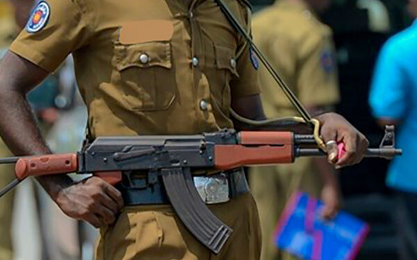 12 Paris Tamil News கொழும்பில் பொலிஸார் துப்பாக்கி சூடு