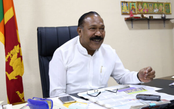 12 Paris Tamil News பொருளாதார பிரச்சினையின் : அதிகரித்துள்ள மாணவர்களின் இடைவிலகல்