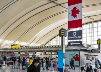 கனடாவில் இருந்து தமிழர்கள் உட்பட பெருமளவானோர் நாடு கடத்தல்