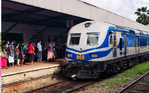 நாளாந்தம் இரத்து செய்யப்படும் 50 தொடருந்து சேவைகள்