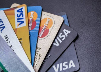 கடன் அட்டை பயன்பாடு குறித்து மத்திய வங்கி தகவல்