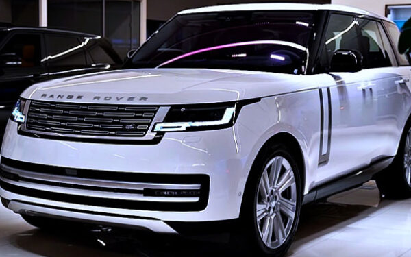 இலங்கையில் அதிகம் முன்பதிவு செய்யப்பட்டுள்ள புதிய கார்!