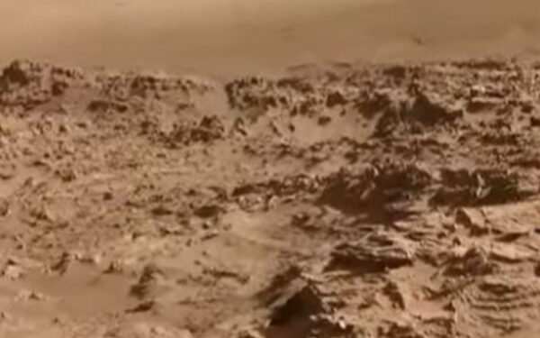 7 Paris Tamil News செவ்வாய் கிரகத்தில் உறைந்த நீர் நிலை! நாசா