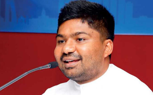 மொட்டு கட்சி அரசியலை கைவிட்ட பசில்!